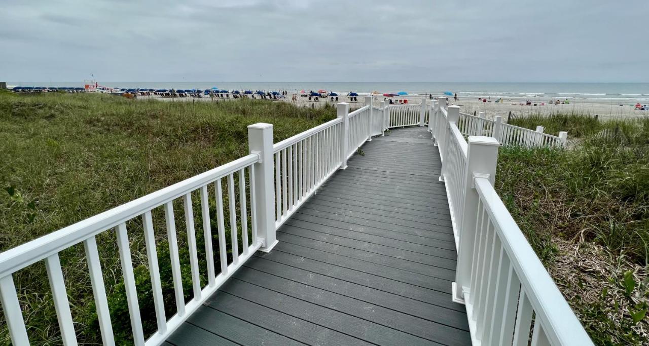Oceanview Condo With Pool, Hot Tub, Balcony, Right On The Beach Myrtle Beach Eksteriør billede