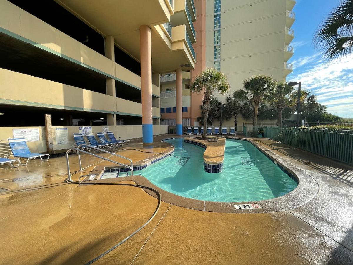 Oceanview Condo With Pool, Hot Tub, Balcony, Right On The Beach Myrtle Beach Eksteriør billede