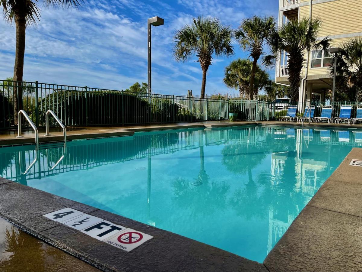 Oceanview Condo With Pool, Hot Tub, Balcony, Right On The Beach Myrtle Beach Eksteriør billede