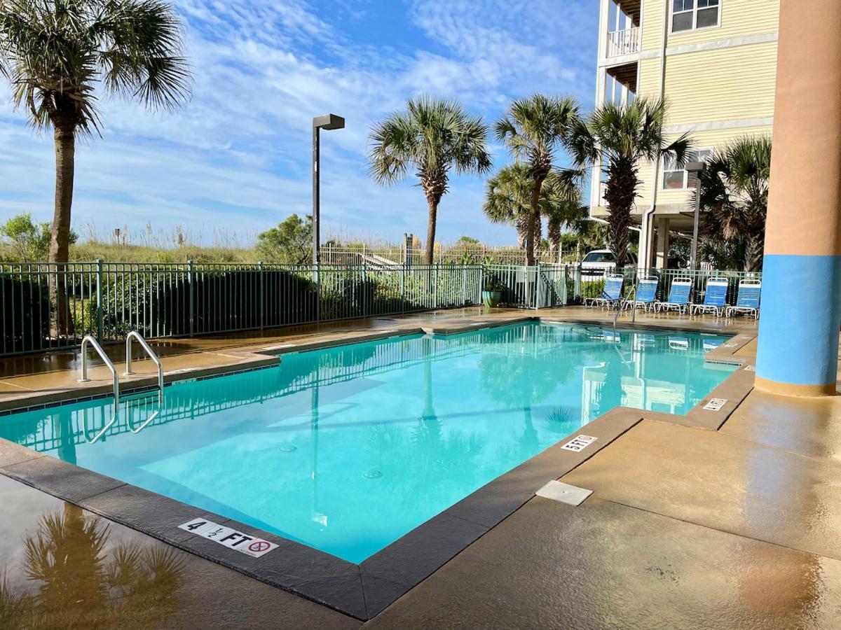 Oceanview Condo With Pool, Hot Tub, Balcony, Right On The Beach Myrtle Beach Eksteriør billede