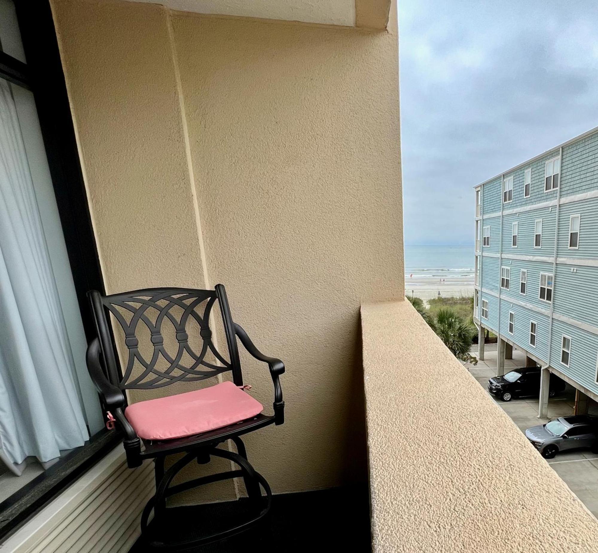 Oceanview Condo With Pool, Hot Tub, Balcony, Right On The Beach Myrtle Beach Eksteriør billede