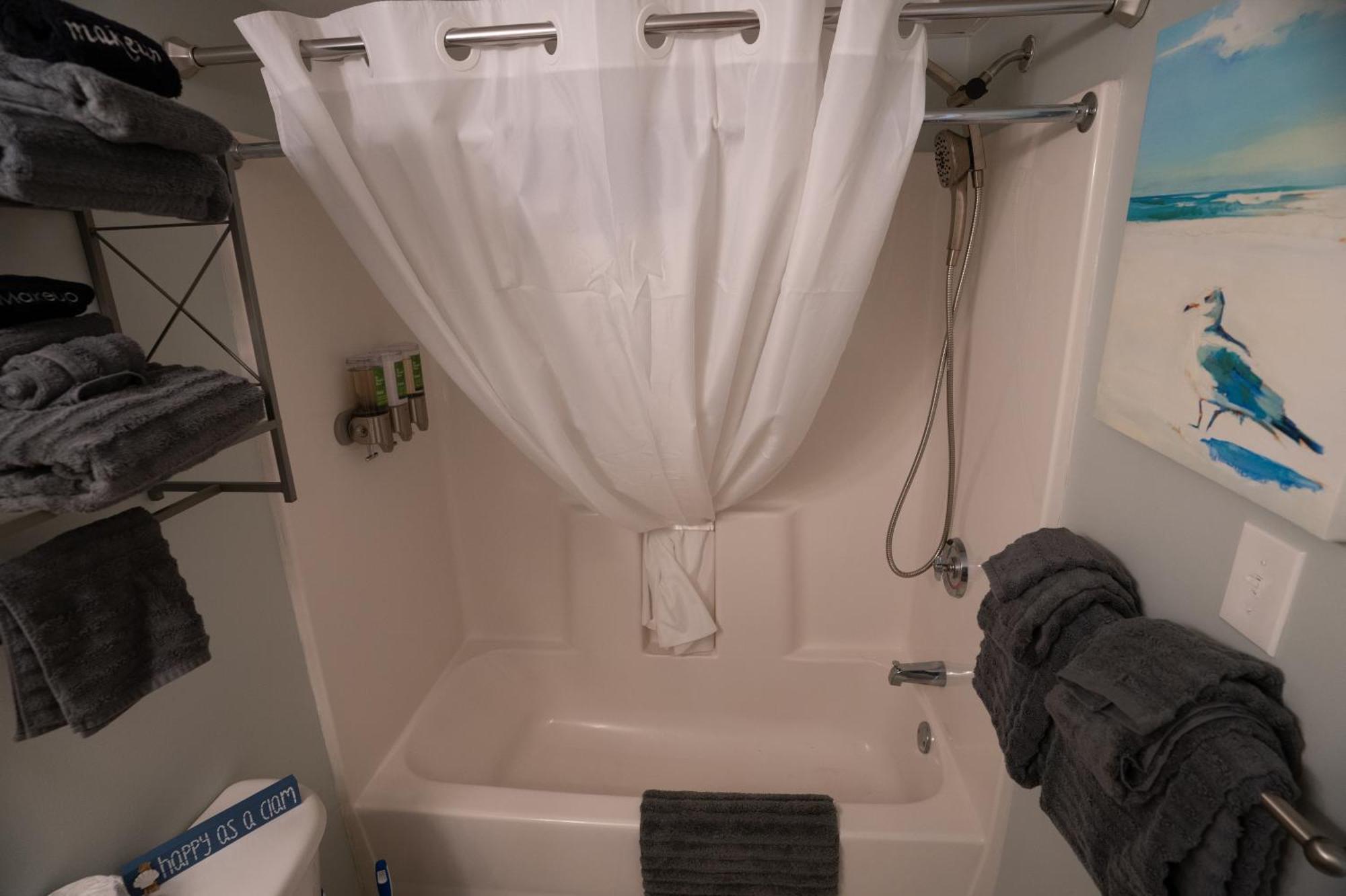 Oceanview Condo With Pool, Hot Tub, Balcony, Right On The Beach Myrtle Beach Eksteriør billede