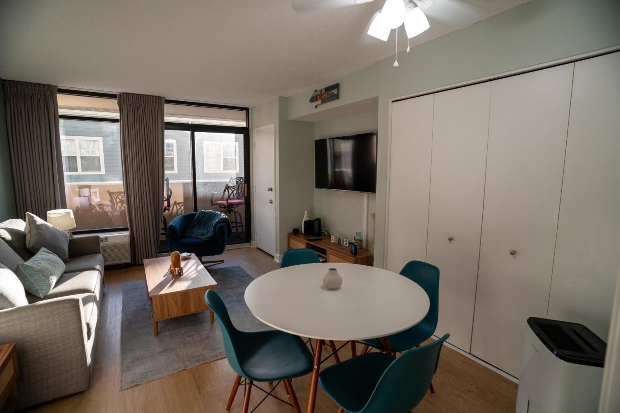 Oceanview Condo With Pool, Hot Tub, Balcony, Right On The Beach Myrtle Beach Eksteriør billede